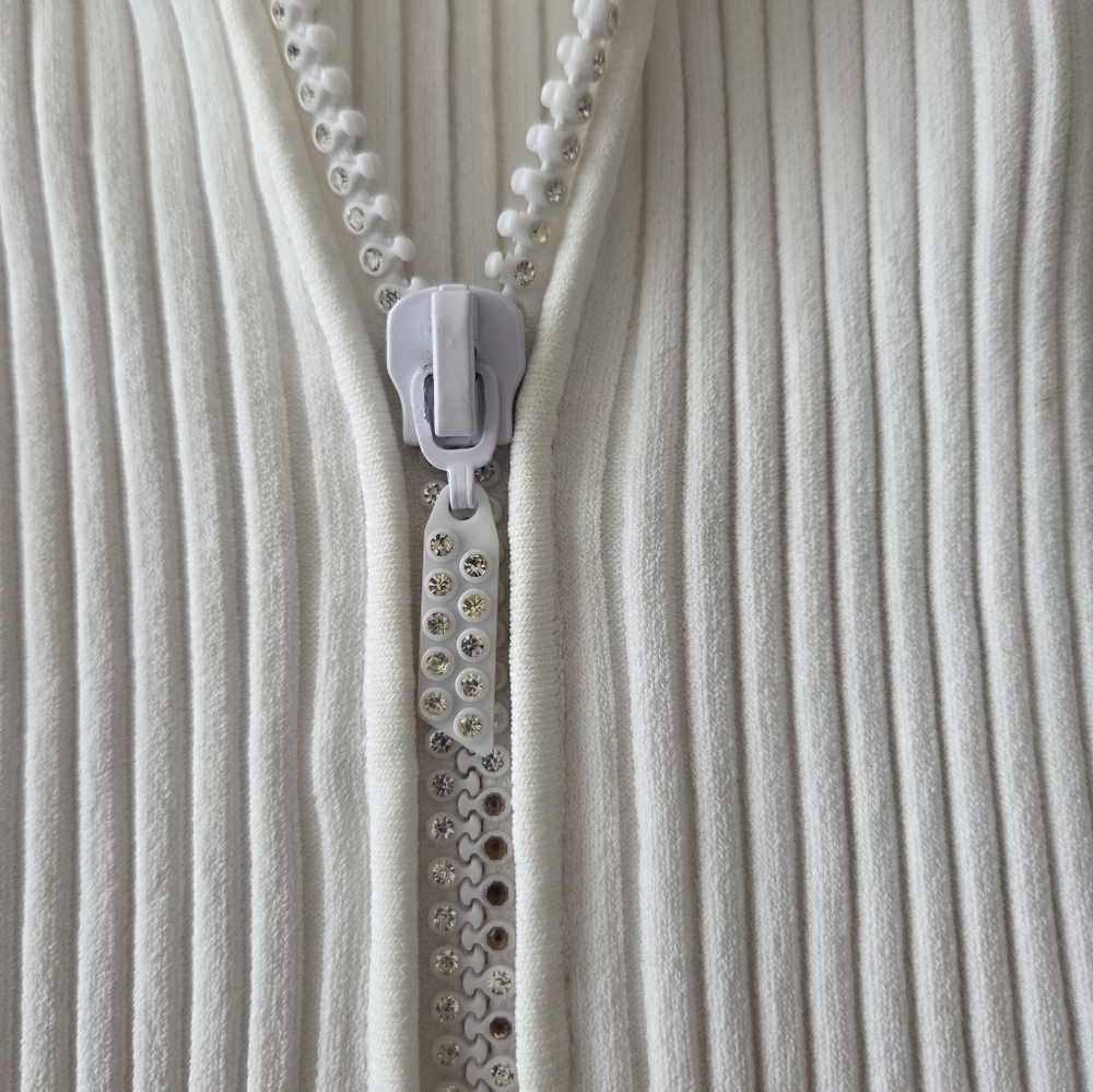 White Ribbed Sleeveless Rhonestone Zippered - Picture 6 of 7